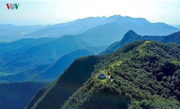 nhung thien duong tron nong ngay he tuyet dep o viet nam