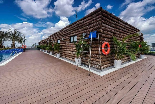 lac troi o be boi vo cuc tren cao rong 7000 m2 giua long ha noi ngay he