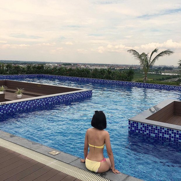 lac troi o be boi vo cuc tren cao rong 7000 m2 giua long ha noi ngay he