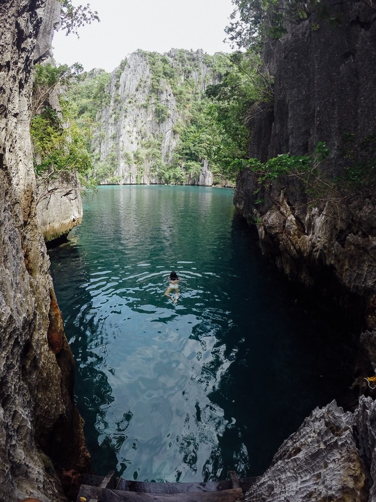 co gi o thien duong nhiet doi coron palawan dang khien gioi tre xon xao