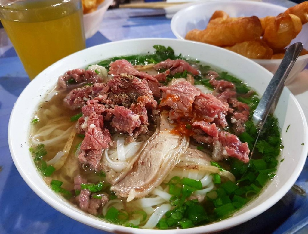 diem quan an ngon cho nhung dem chay het minh cung world cup 2018 o ha noi