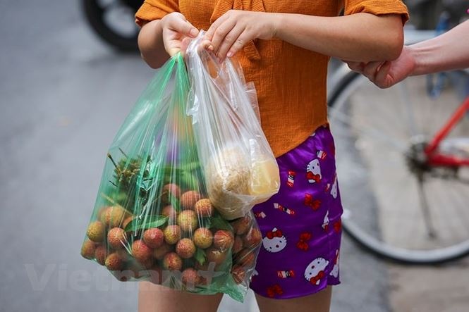 nguoi ha noi nhon nhip sam tet doan ngo ruou nep cam hut khach