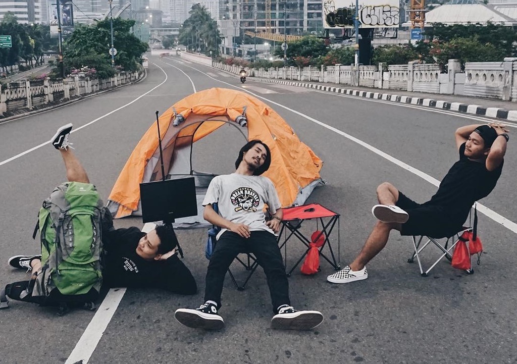tin tuc du lich moi nhat khach huy phong hang loat trong thang 6 vi co to mat dien luoi phuong an cam xe 29 cho ra dao cat ba chua hieu qua