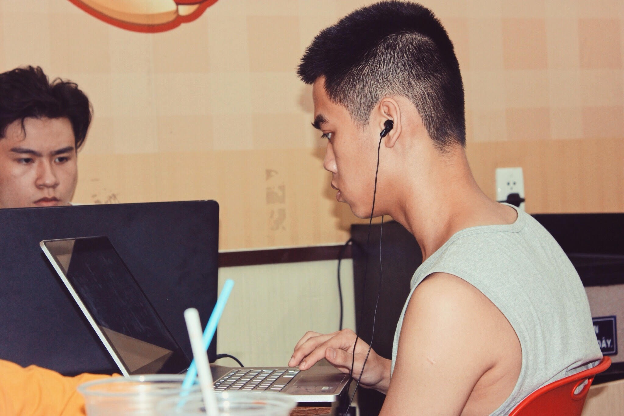 da tim ra tu diem tron nong cua gioi tre ha thanh trong nhung ngay nang dinh diem
