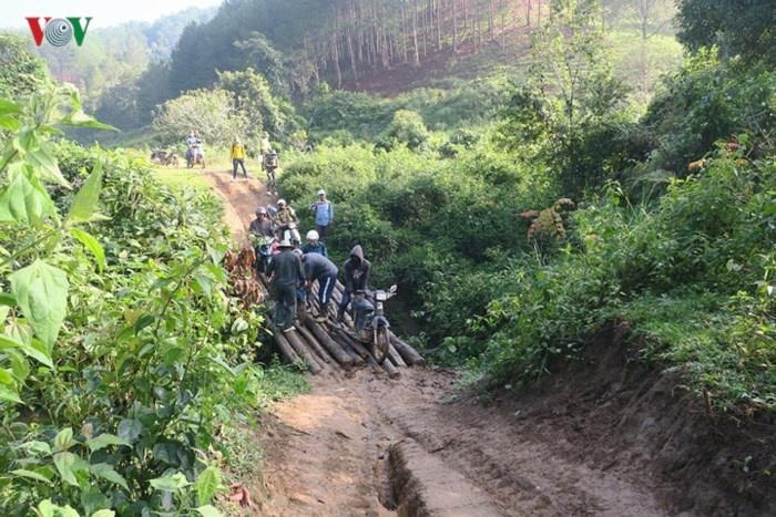 Chinh phục cung đường rừng Tà Năng – Phan Dũng chinh phuc cung duong rung ta nang phan dung