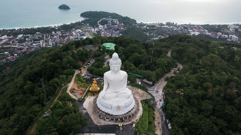 vi sao dao phuket thu hut du khach quoc te