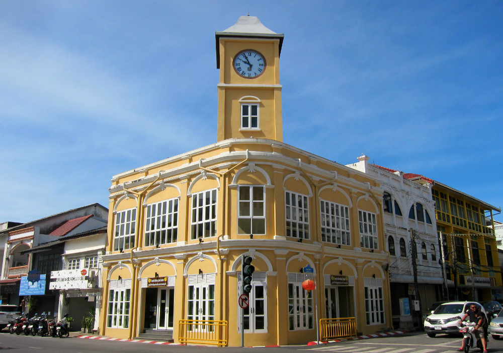 vi sao dao phuket thu hut du khach quoc te