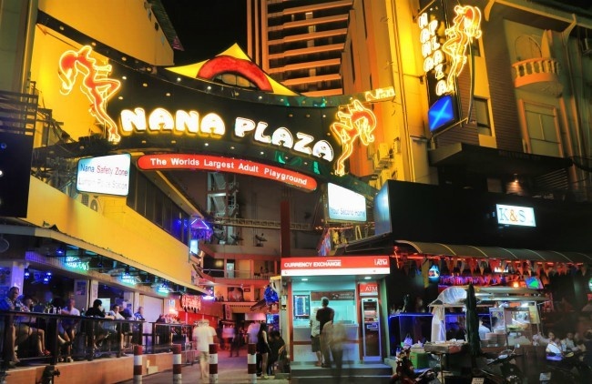 quen loi ve voi nhung diem choi dem khong the bo qua o bangkok