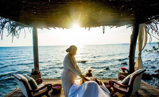 Thì ra ngay sát Việt Nam cũng có một ốc đảo đẹp như thiên đường thế này? thi ra ngay sat viet nam cung co mot oc dao dep nhu thien duong the nay