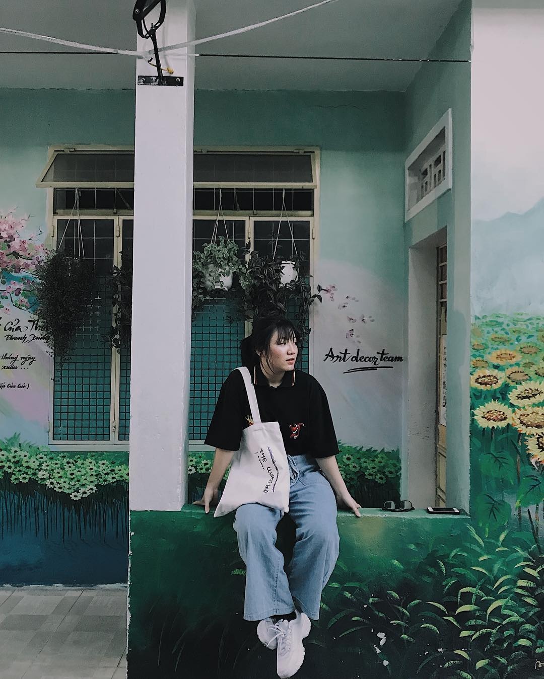 Bình yên qua từng nét vẽ ở Làng bích họa Đà Nẵng binh yen qua tung net ve o lang bich hoa trong long da nang