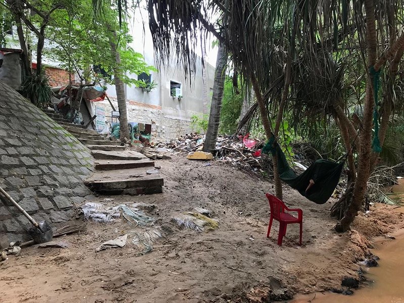suoi tien dang bi buc tu huy hoai tho bao