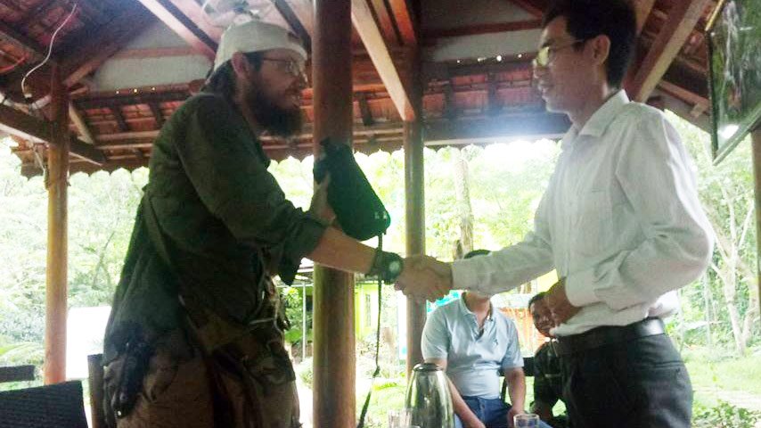 du khach my bat ngo nhan lai tai san bi roi o phong nha ke bang