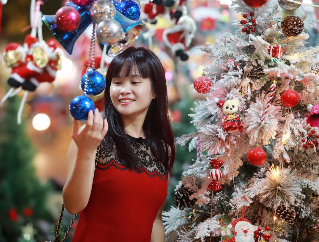list nhanh nhung dia diem vui choi dip noel 2018 o ha noi va sai gon