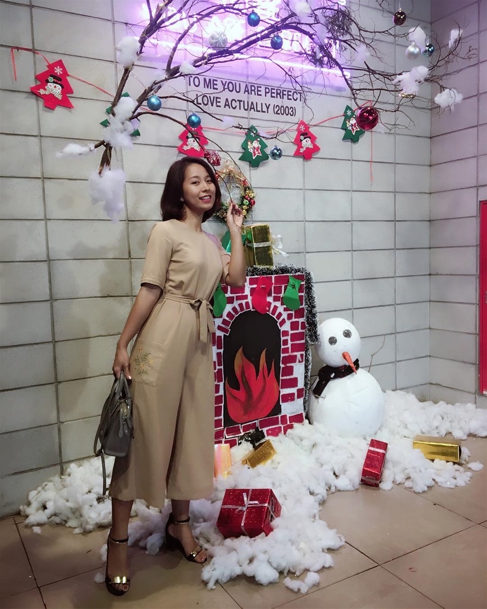 diem check in li tuong mua giang sinh tron bo 6 cay thong noel khong lo lung linh nhat ha noi