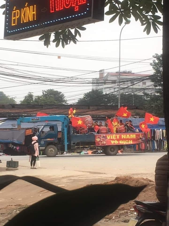 sac co viet nam ruc ro khap pho phuong truoc them chung ket aff cup viet nam malaysia