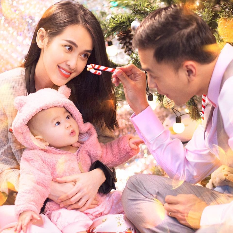 Loạt ảnh 'đốn tim' của các nhóc tì nhà sao Việt trong mùa Giáng sinh 2018 loat anh don tim cua cac nhoc ti nha sao viet trong mua giang sinh 2018