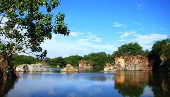 tet duong lich di dau mach ban 5 diem du lich cuc hay sat vach sai gon