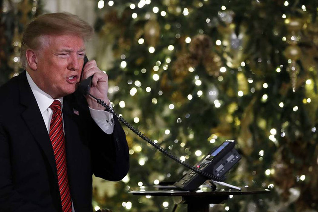 cau hoi gay bao mang cua ong trump voi co be 7 tuoi