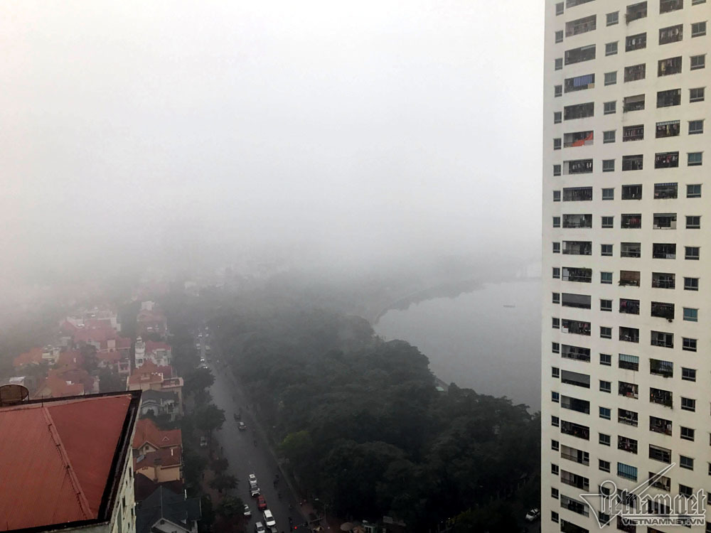 Hà Nội đặc quánh sương mù, cao ốc mất hút ha noi dac quanh suong mu cao oc mat hut