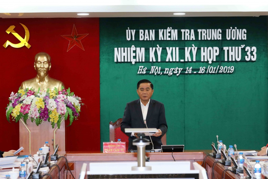 ubkt trung uong thi hanh ky luat voi hinh thuc khai tru khoi dang doi voi dai ta do minh tan