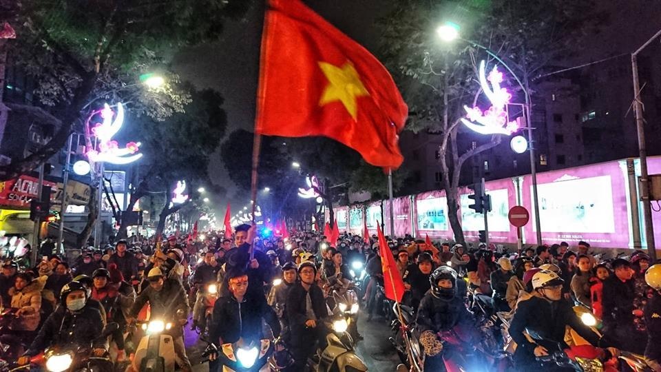 co dong vien vo oa trong chien thang giua troi dong ha noi