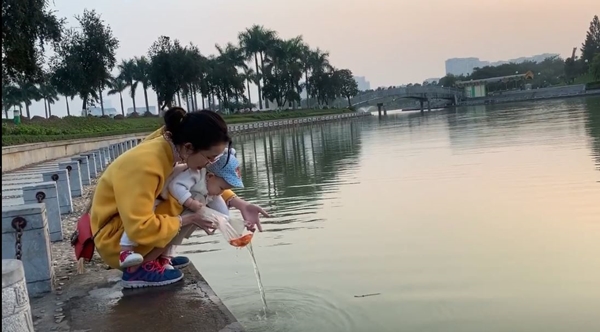 nguoi ha noi ron rang tha ca tien ong cong ong tao chau troi