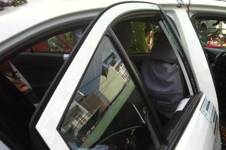 lao cai bat hai doi tuong nguoi nuoc ngoai cuop taxi