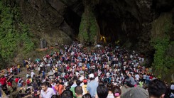 Khai hội Chùa Hương 2019: Động Hương Tích 'thất thủ'