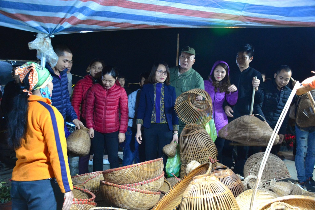 dau nam ky hoi di cho phien dac biet hop 1 lan duy nhat trong nam