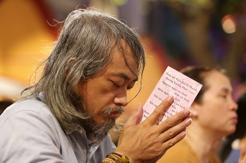 nguoi sai gon do xo di chua cung sao giai han dau nam