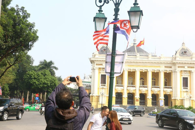 co my trieu tien tung bay phap phoi giua thu do ha noi