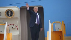 Tổng thống Donald Trump tới Hà Nội vào tối mai