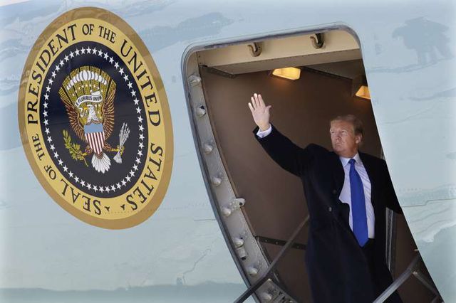 to ng tho ng trump len chuyen co de n vie t nam