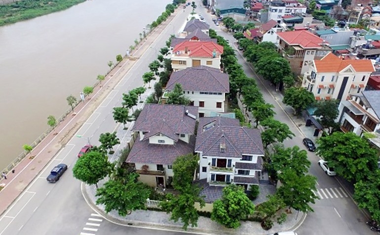 con trai bi thu tinh uy lao cai bat ngo thang chuc