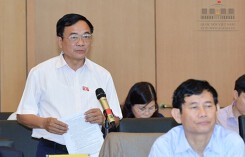 Xe xịn lãnh đạo Thanh Hoá đi được tỉnh bạn Lào tặng