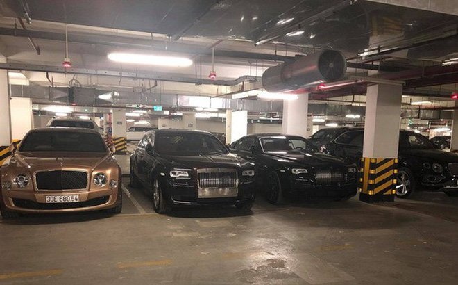 gara sieu xe toan rolls royce bentley ferrari cua dai gia goc thanh hoa