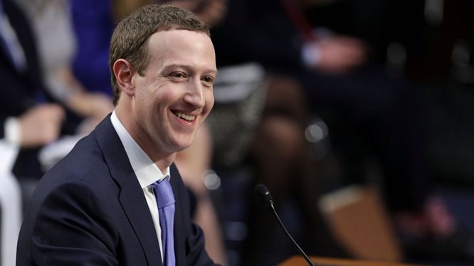 tin chan dong hon 60 cong ty co quyen vao nha facebook thoai mai lay du lieu nguoi dung