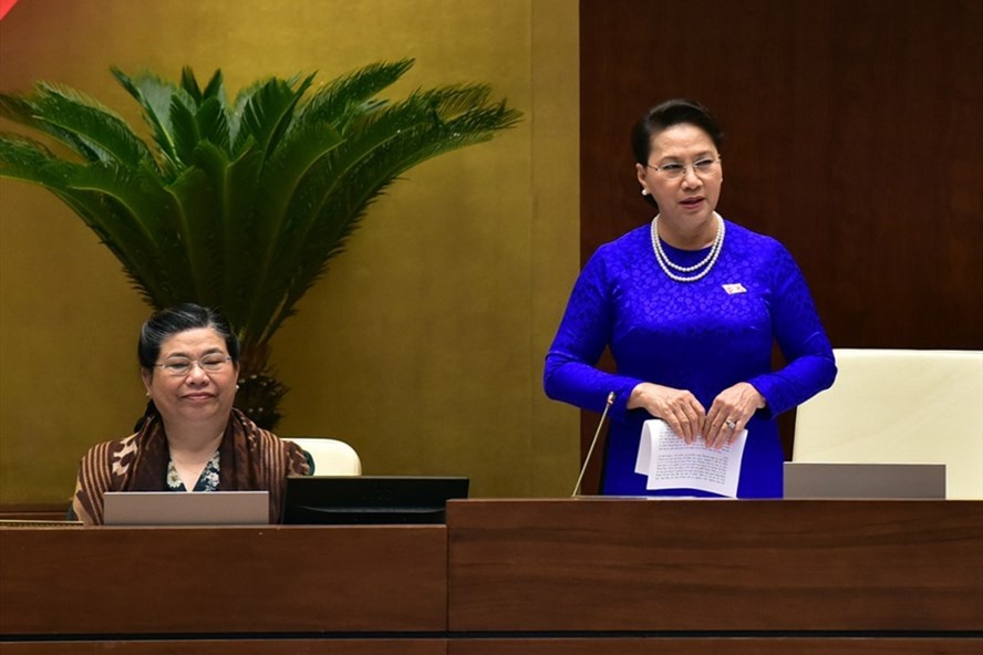 chu tich quoc hoi cham diem phan tra loi chat van cua bo truong dao ngoc dung