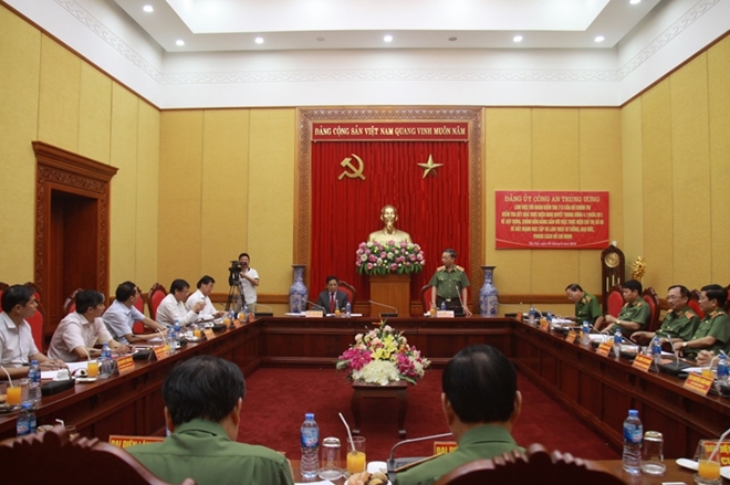 bo chinh tri kiem tra dang uy cong an trung uong