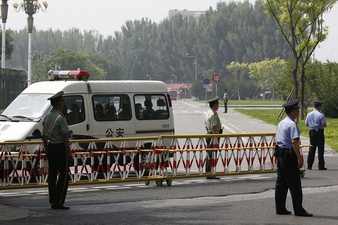 xe hoi nghi cho ong kim jong un xuat hien tai bac kinh
