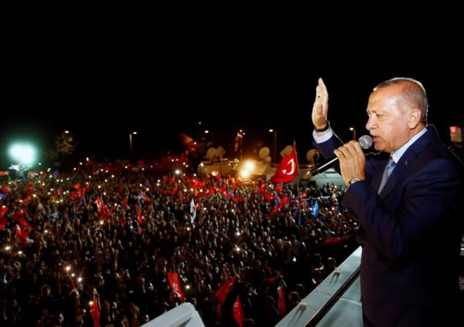 bat ngo chien thang ap dao ong erdogan tai dac cu tong thong