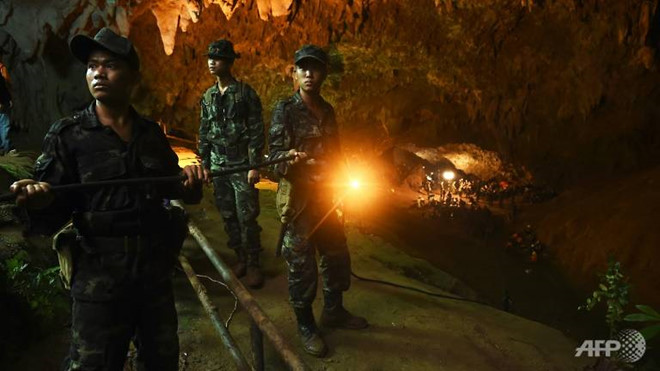 dac nhiem my tham gia tim 12 hoc sinh thai bi ket trong hang