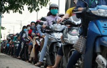 Kẹt xe kinh hoàng sau vụ tai nạn chết người ở Sài Gòn