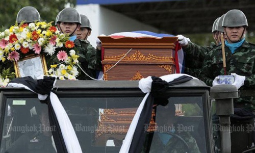 thai lan dua thi hai dac nhiem tu nan trong hang tham luang ve que