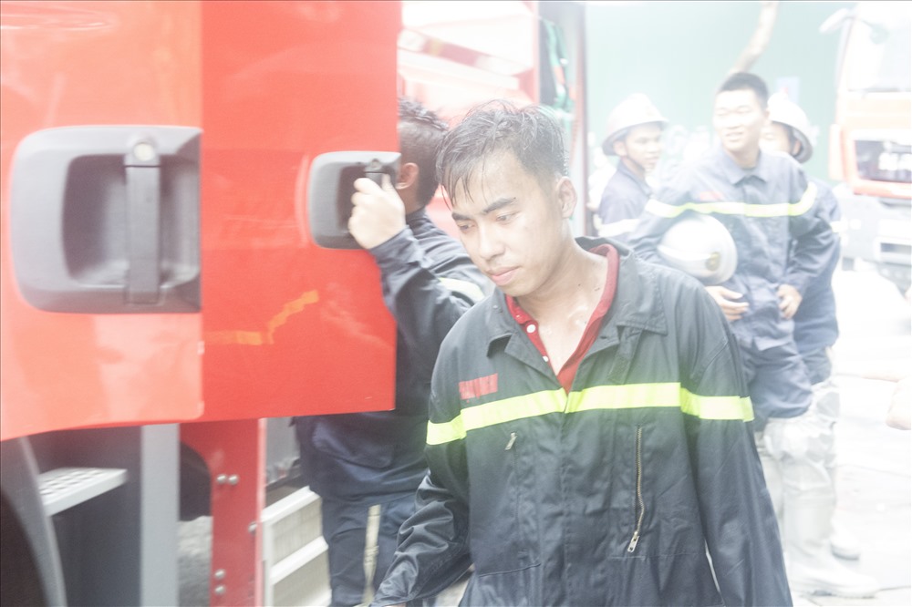 ha noi chay toa nha caoza nhieu nguoi hoang loan thao chay