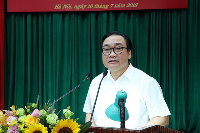 giam doc cong an ha noi dam chay lon biet co nguoi mac ket cung khong lam gi duoc