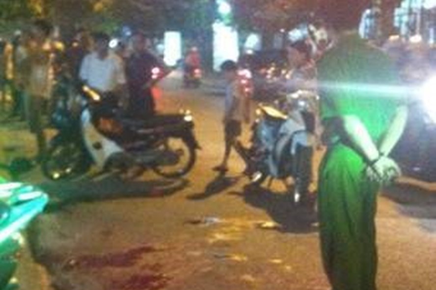 mau thuan gia dinh con tat me va chem cau trong thuong