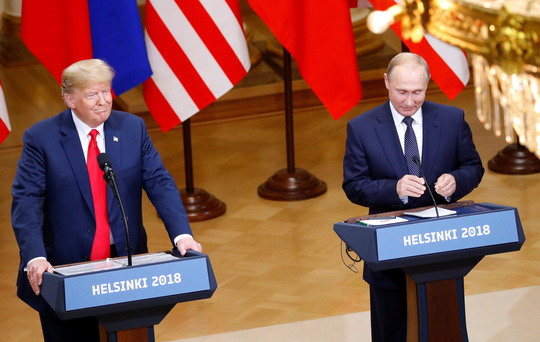 ba clinton hoi ong trump choi cho doi nao