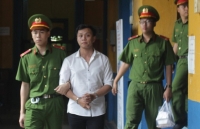 bi cao bi bit mieng khi xet xu vi noi qua nhieu