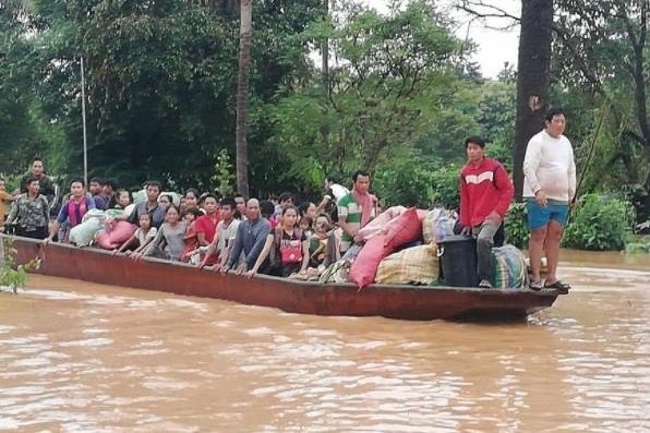 can canh hien truong vu vo dap thuy dien kinh hoang o lao